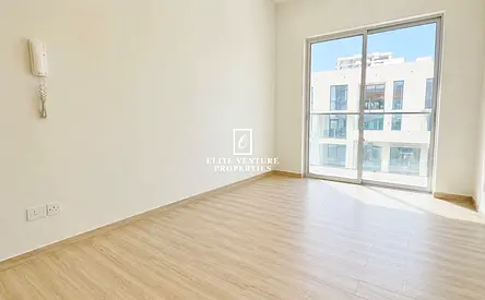 FULLY FURNISHED | SPACIOUS | PRIME LOCATION