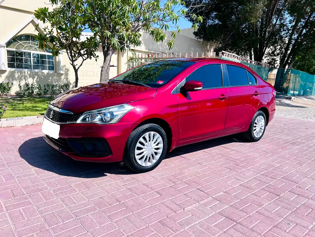 Suzuki Ciaz 2023 — photo 1 of 10