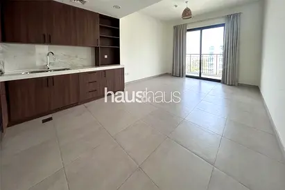 Appliances | Pool Views | Well-Kept | Bright Unit