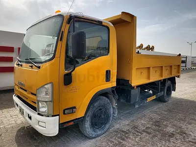 2011 Isuzu NPR