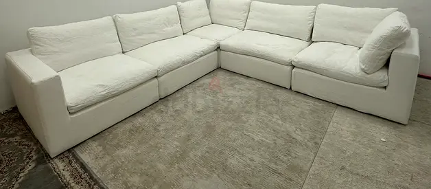 Like new condition ws living modular sofa