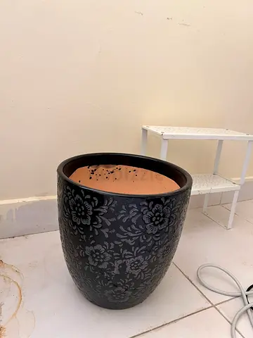 Large Decorative Ceramic Planter Pot with Floral Pattern