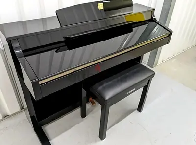 Yamaha Clavinova 330 Polished Ebony Refurbished Piano With 1 Year Warranty
