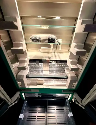Gaggenau Brand new Built_in fridge touch system 90cm