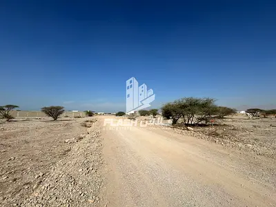 Residential land for sale in Ras Al Khaimah - Saih Al Harf.