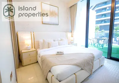 Premium Studio | Steps from the Beach & Promenade | Waterfront