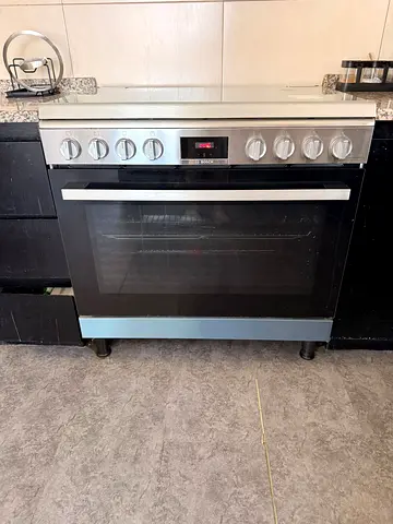 Bosch full gas cooker 90x60 same like new condition perfect working