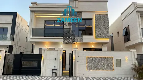 Five master bedrooms / a hall, a council, a kitchen and a maid's room / interior decorations and wallpaper / land area 3014 feet / construction area 3
