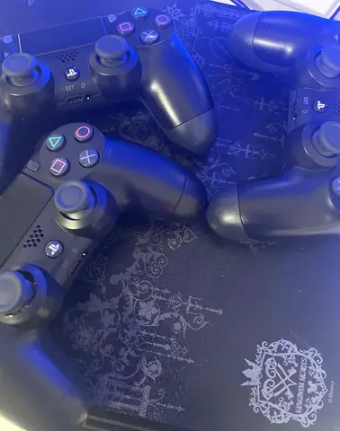 PS4 pro urgent sale 862gb