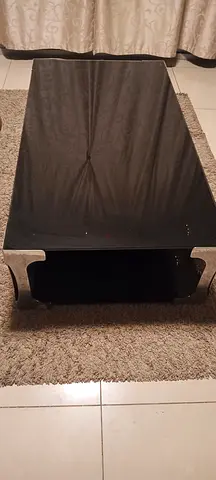 Centre glass table
