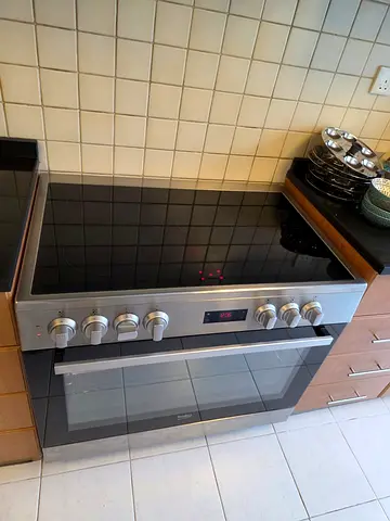 Beko 90x60cm freestanding ceramic electric cooker Stove in stainless steel