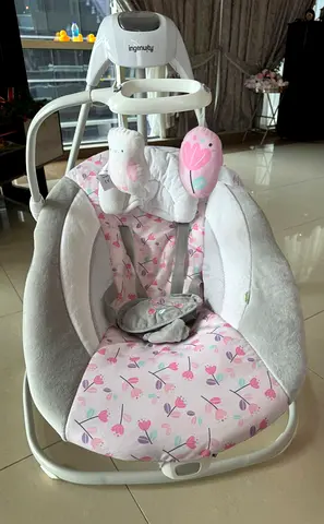 Ingenuity baby swing/bouncer with mobile - good condition (electric)