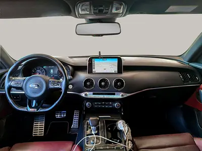 صورة 9 لـ 2018 KIA STINGER