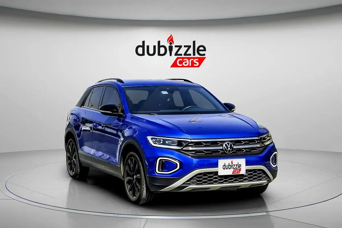 Volkswagen T-Roc 2023 — photo 1 of 15