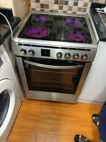 Hoover 60x60cm electric cooker