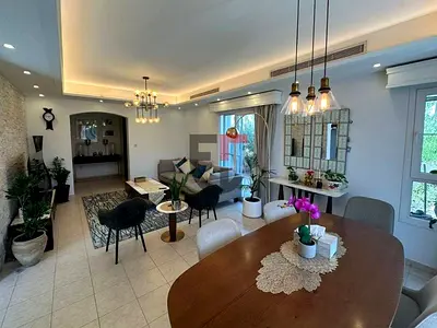 Spacious 3BR Villa | Large Plot | Vacant | Alma 2