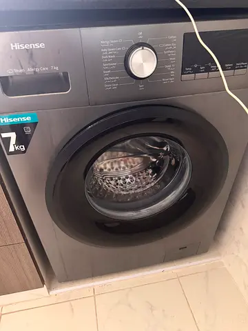 Hisense 7kg Front Load Washing Machine - Good Working Condition