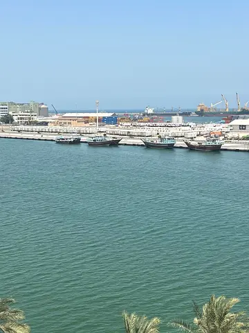 *Al Shoaibiya apartment – 3 Bedrooms + Hall with Sea View* : *3BR + Hall in Al Shoaibiya – Sea View