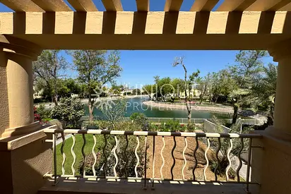 Lake View | Upgraded | Perfect Location