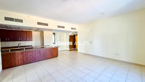 Bright Studio | Spacious Unit | Prime Location