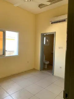 Room for rent in Al Jafliya