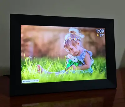 10-inch Digital Photo Frame - WiFi Smart Display (Works Great)