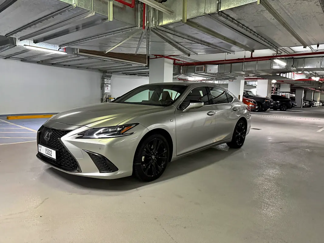 Lexus ES-Series 2025 — photo 1 of 20