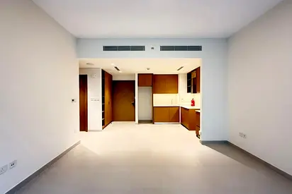 Pool View | High Floor Floor | Ready to Move-in