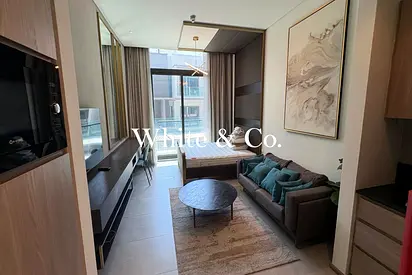 FULLY FURNISHED | SPACIOUS | MODERN