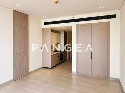 Tenanted | Kitchen Equipped | Community View