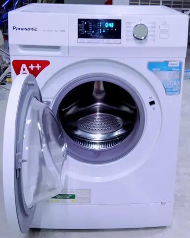 7kg new model Panasonic big screen full automatic used but same same new totally working perfect