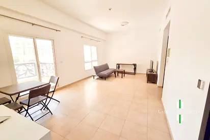 CLOSED-KITCHEN | DOUBLE TERRACE | PODIUM VIEW