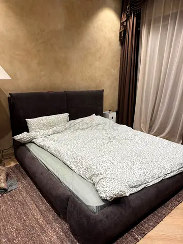 Bed king size 180*200