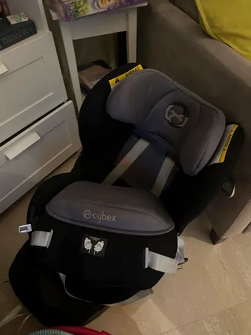 Car seat for kids cybex accident free
