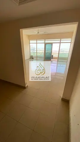 الايجارسنوي عجمان الرشيدية 1 ابراج الهوريزون جنب نستوهيبرمركت شقه غرفتين وصاله مع بركن سيارة دخل تاورمع 3 بلكونه بحرالخور3 حمام تكيف مركزي وخزانات بال
