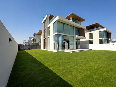 Large Plot | Single Row | Burj Khalifa View