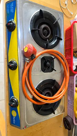 3-Burner Gas Stove with Regulator and Hose - Used