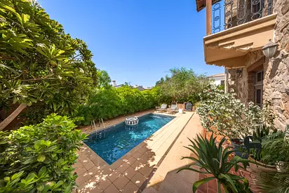 Elegant 4BR Villa with Private Pool
