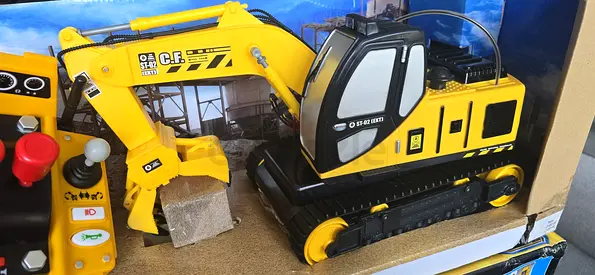 RC Remote Control Excavator