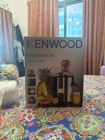 Kenwood Juice Extractor - Excellent Condition, Used Once