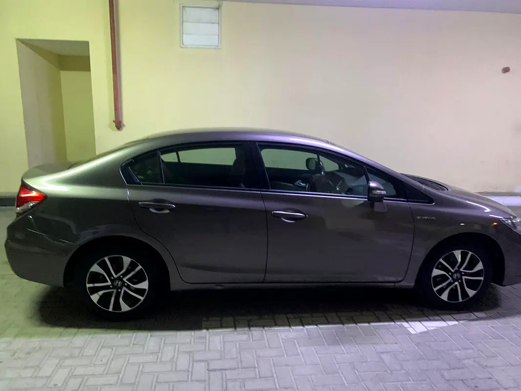 Honda Civic 2015 — photo 1 of 7