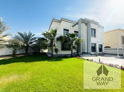 5BR Luxury Furnished Villa with Big Service Block
