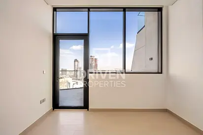 High Floor | Tenanted | Private Swimming Pool
