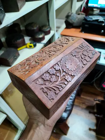 Hand-carved Wooden Jewelry/Trinket Box with Floral Motif 20cm long and 8cm tall