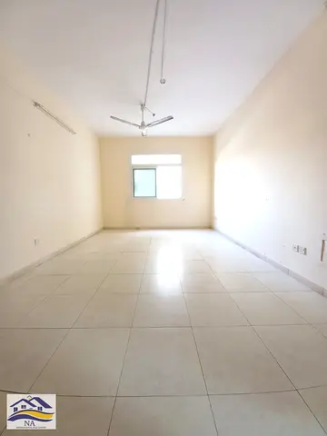TODAY OFFER///STUDIO APARTMENT FAMILY BUILDING NEAT CLEAN