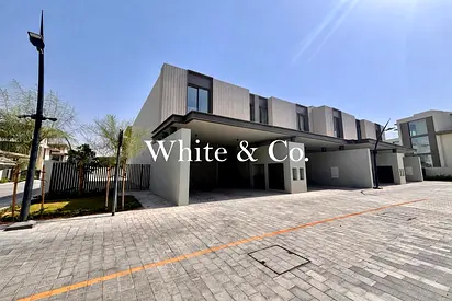 Huge Corner G+1 | by entrance | Brandnew