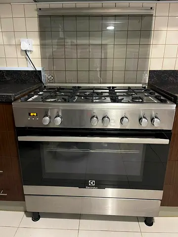 Electrolux gas stove with electric oven