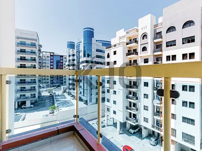 Modern 1BR Apartment | Ready to Move In