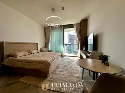 Furnished Studio | Peninsula Three | Canal & Skyline Views