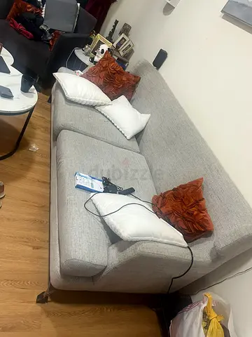 Light grey 3-seater sofa in good condition